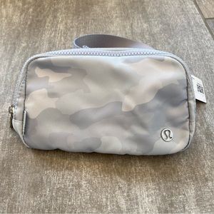 White Camo Lululemon Everywhere Belt Bag NWT